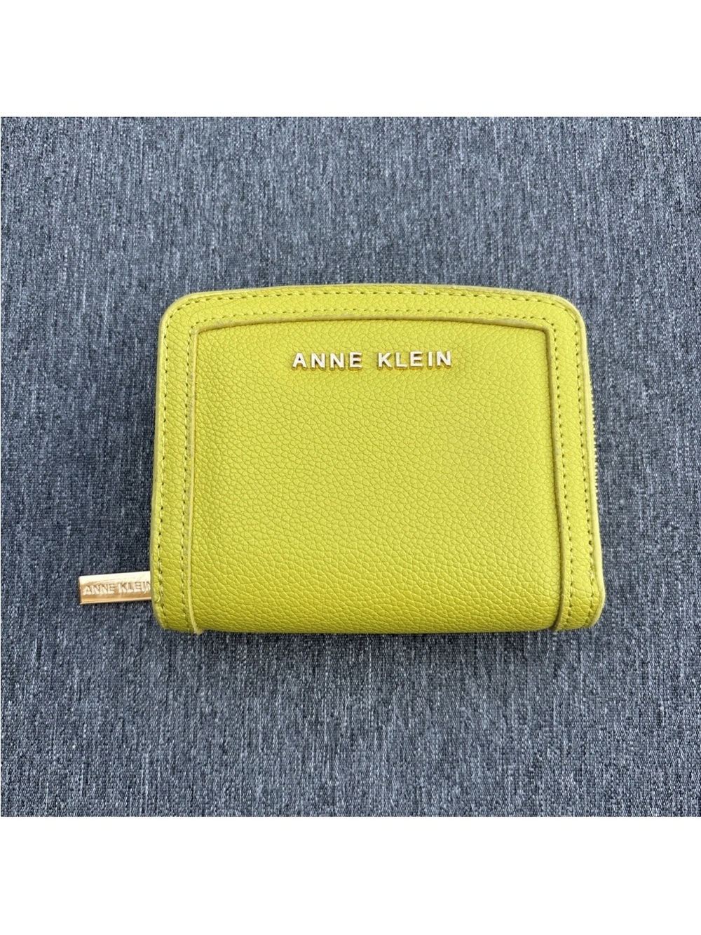 Anne Klein Faux Leather Zip-Around Bi-Fold Card Coin Wallet Lime Green-Cute!